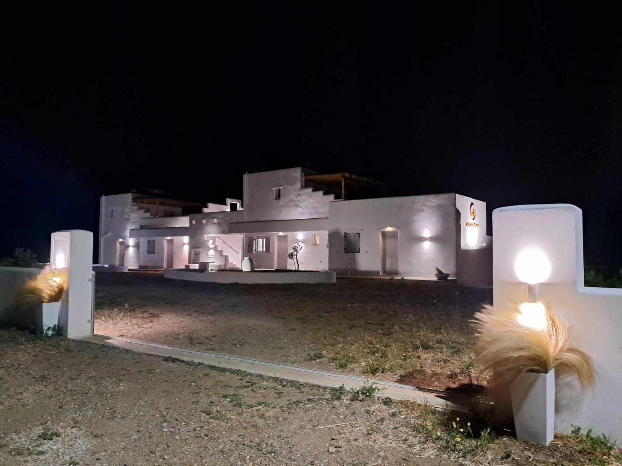 Ariadne'S Crown Luxury Suites With Private Pool Vivlos Экстерьер фото
